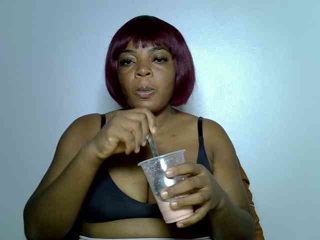 LadyNoire webcam