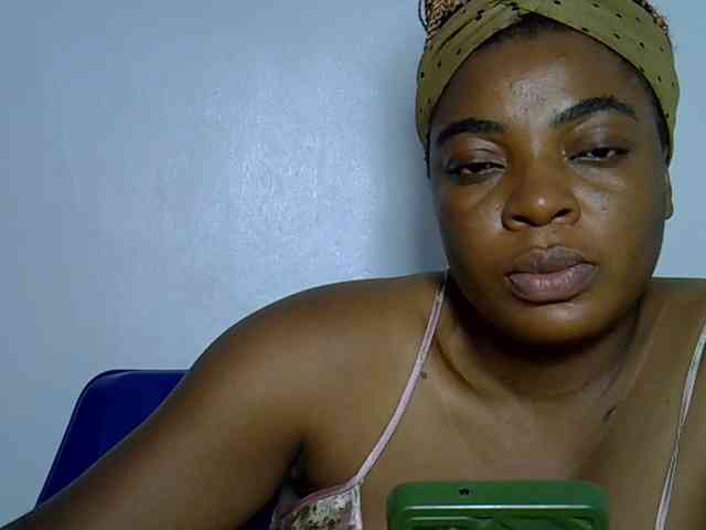 LadyNoire webcam
