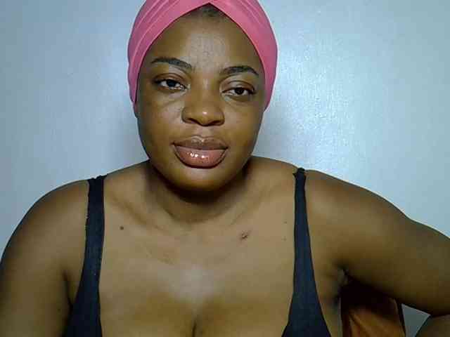 LadyNoire webcam