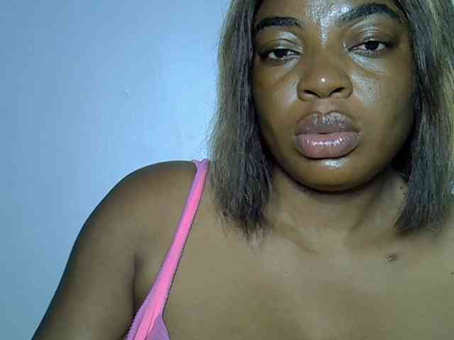 LadyNoire webcam