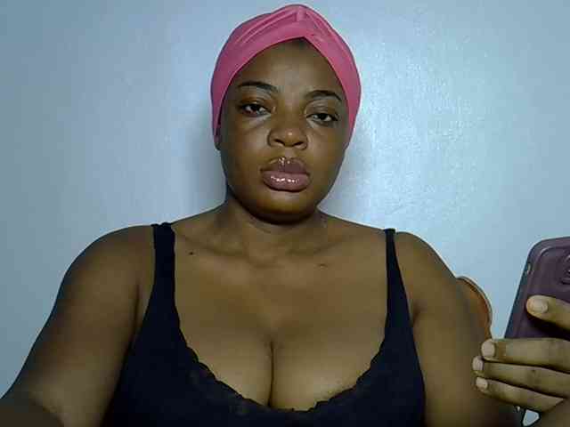 LadyNoire webcam