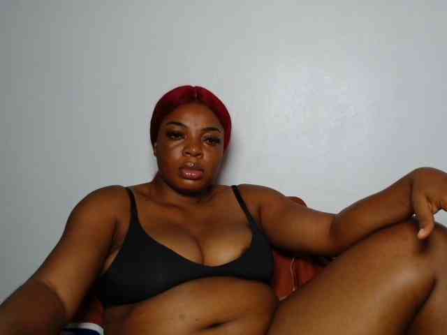 LadyNoire webcam