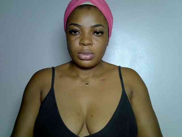 LadyNoire webcam