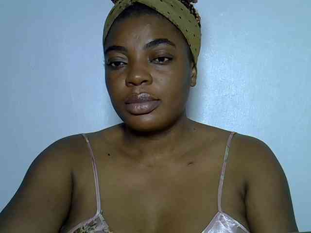 LadyNoire webcam