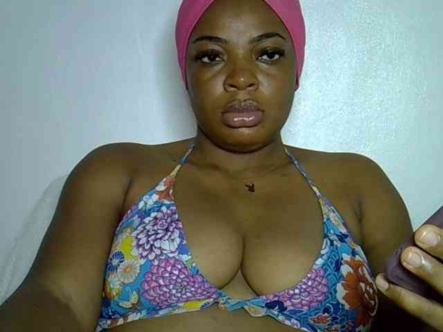 LadyNoire webcam