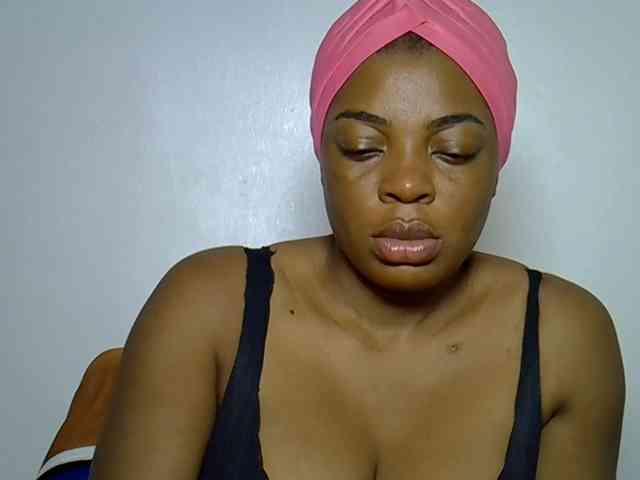 LadyNoire webcam