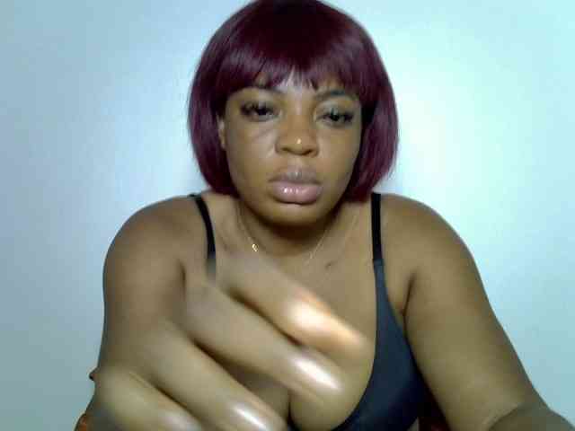 LadyNoire webcam