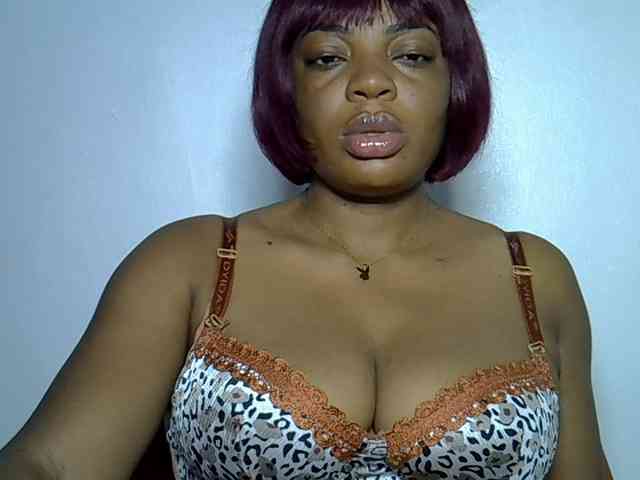 LadyNoire webcam