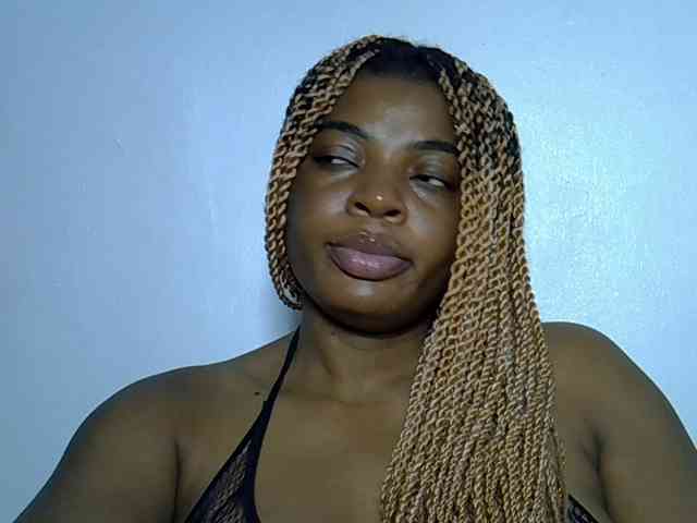 LadyNoire webcam