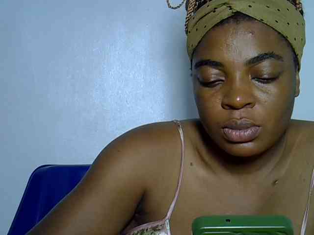 LadyNoire webcam