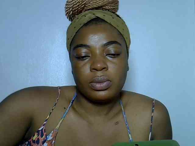 LadyNoire webcam