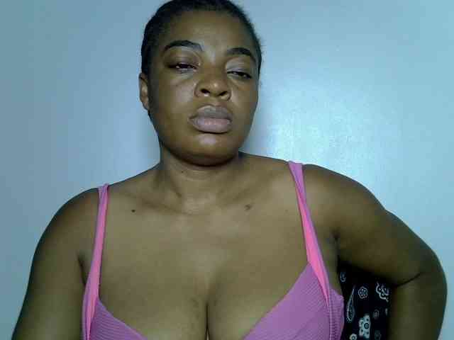 LadyNoire webcam