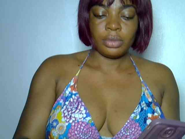 LadyNoire webcam