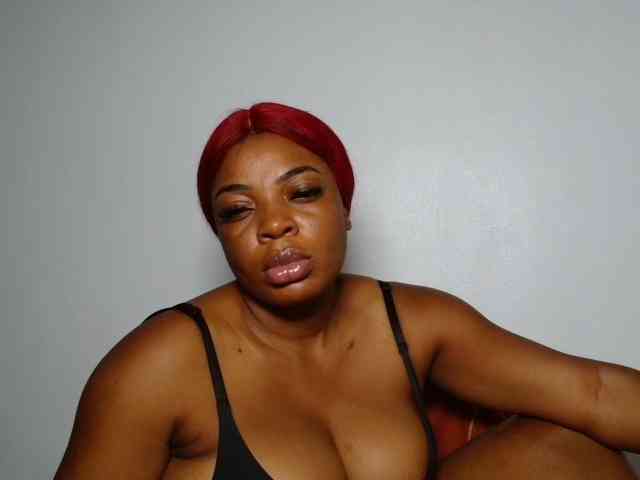 LadyNoire webcam