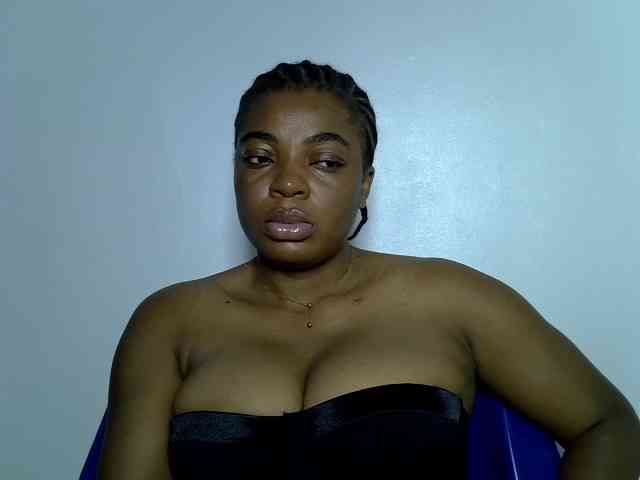 LadyNoire webcam