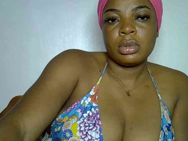 LadyNoire webcam