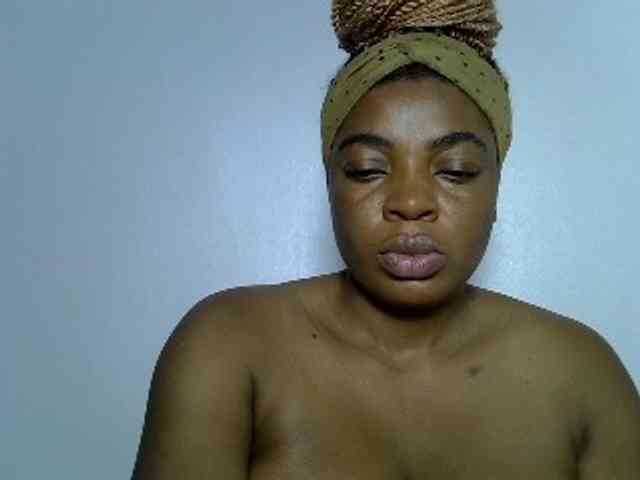 LadyNoire webcam