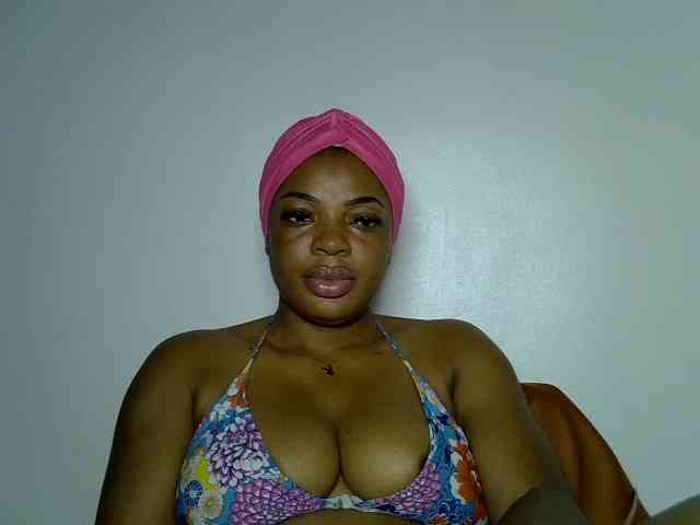 LadyNoire webcam