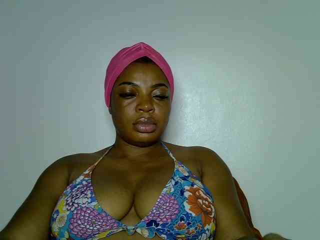 LadyNoire webcam