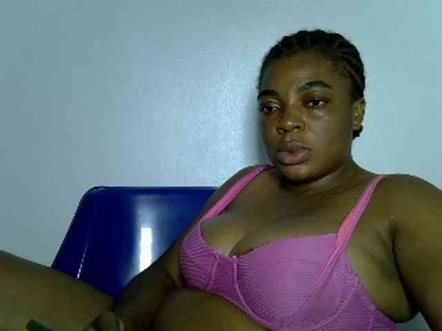 LadyNoire webcam