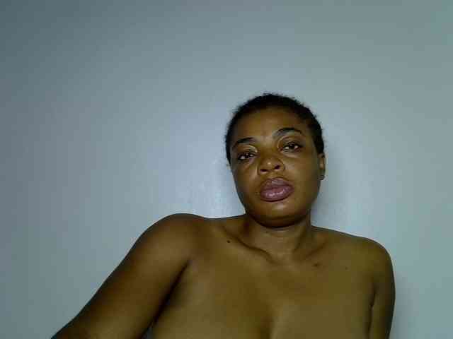 LadyNoire webcam