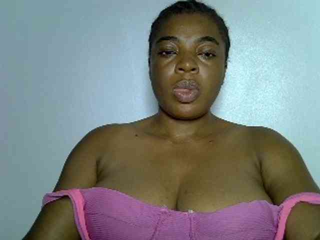 LadyNoire webcam