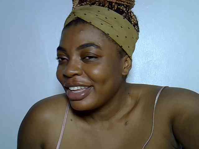 LadyNoire webcam