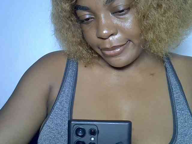 Alpha_Dom_Goddess webcam