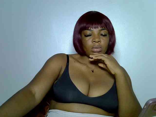 LadyNoire webcam