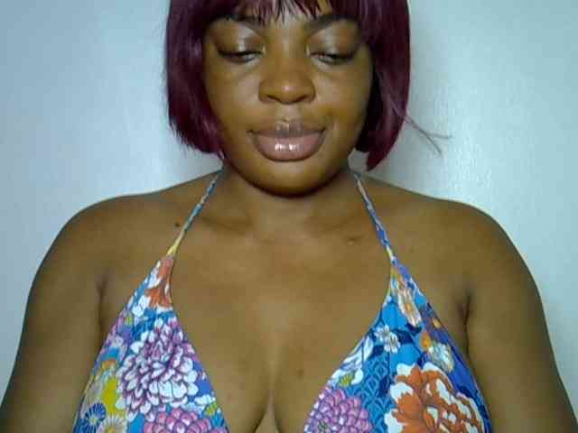 LadyNoire webcam