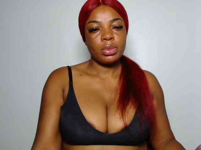 LadyNoire webcam