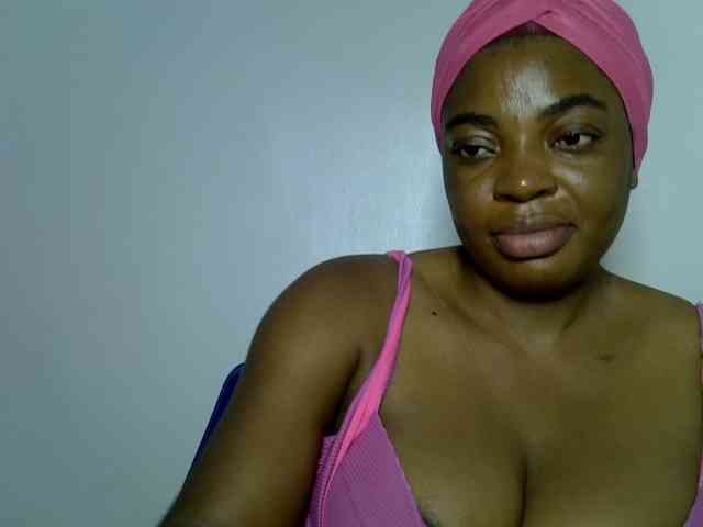 LadyNoire webcam