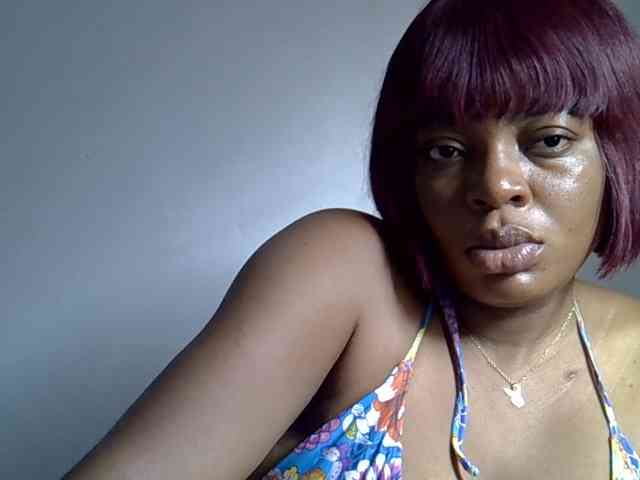 LadyNoire webcam