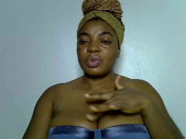 LadyNoire webcam