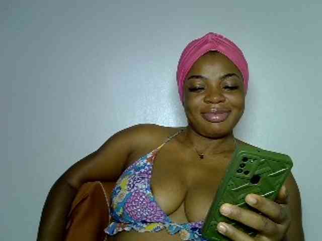 LadyNoire webcam