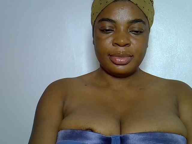 LadyNoire webcam
