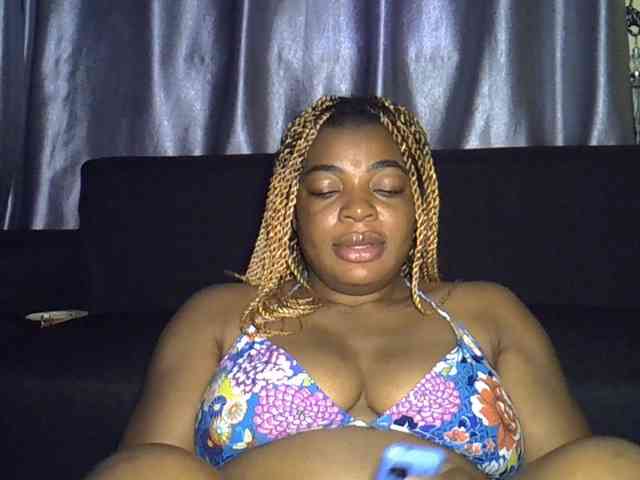 LadyNoire webcam