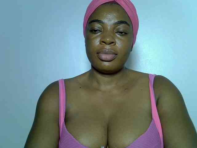 LadyNoire webcam