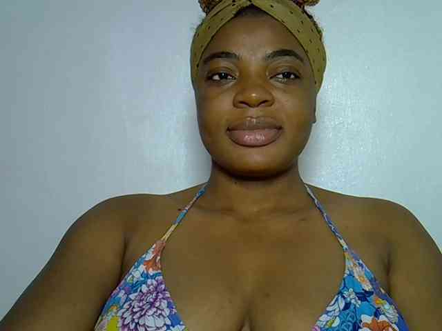 LadyNoire webcam