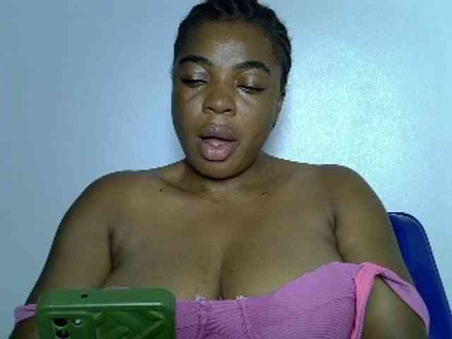 LadyNoire webcam