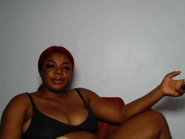 LadyNoire webcam