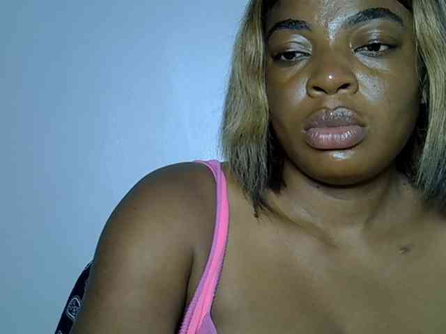 LadyNoire webcam