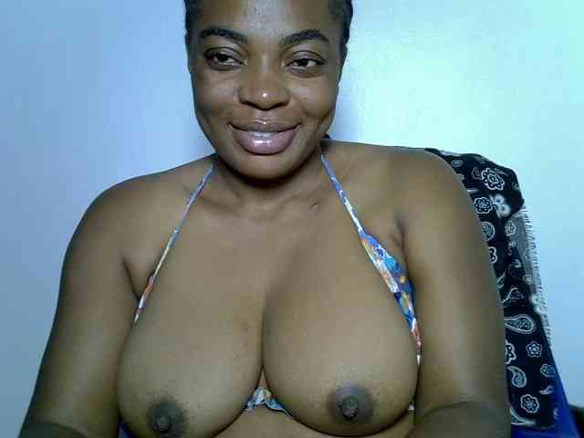 LadyNoire webcam