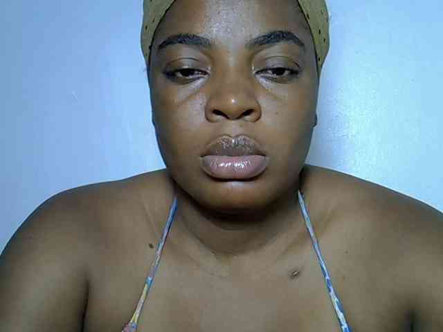 LadyNoire webcam