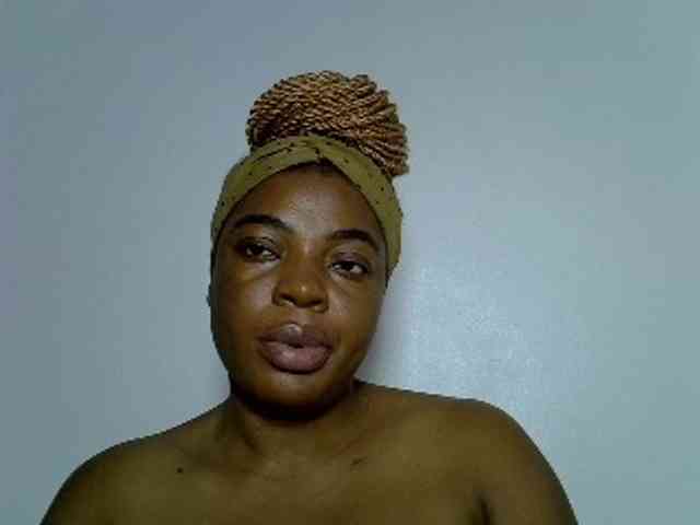 LadyNoire webcam