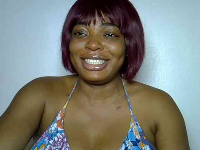 LadyNoire webcam