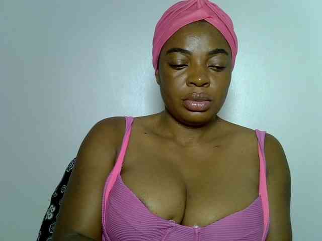 LadyNoire webcam
