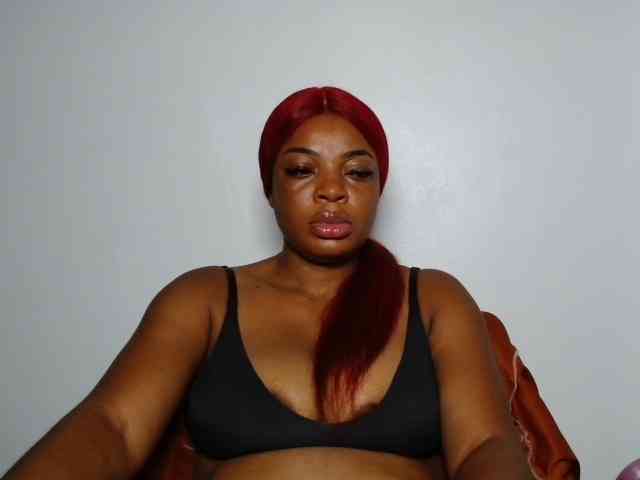 LadyNoire webcam