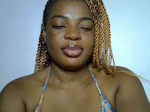 LadyNoire webcam