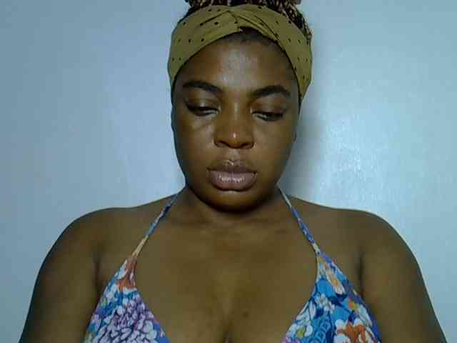 LadyNoire webcam
